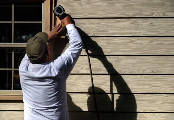Best Fascia and Soffit Installation  in Clinton, MS